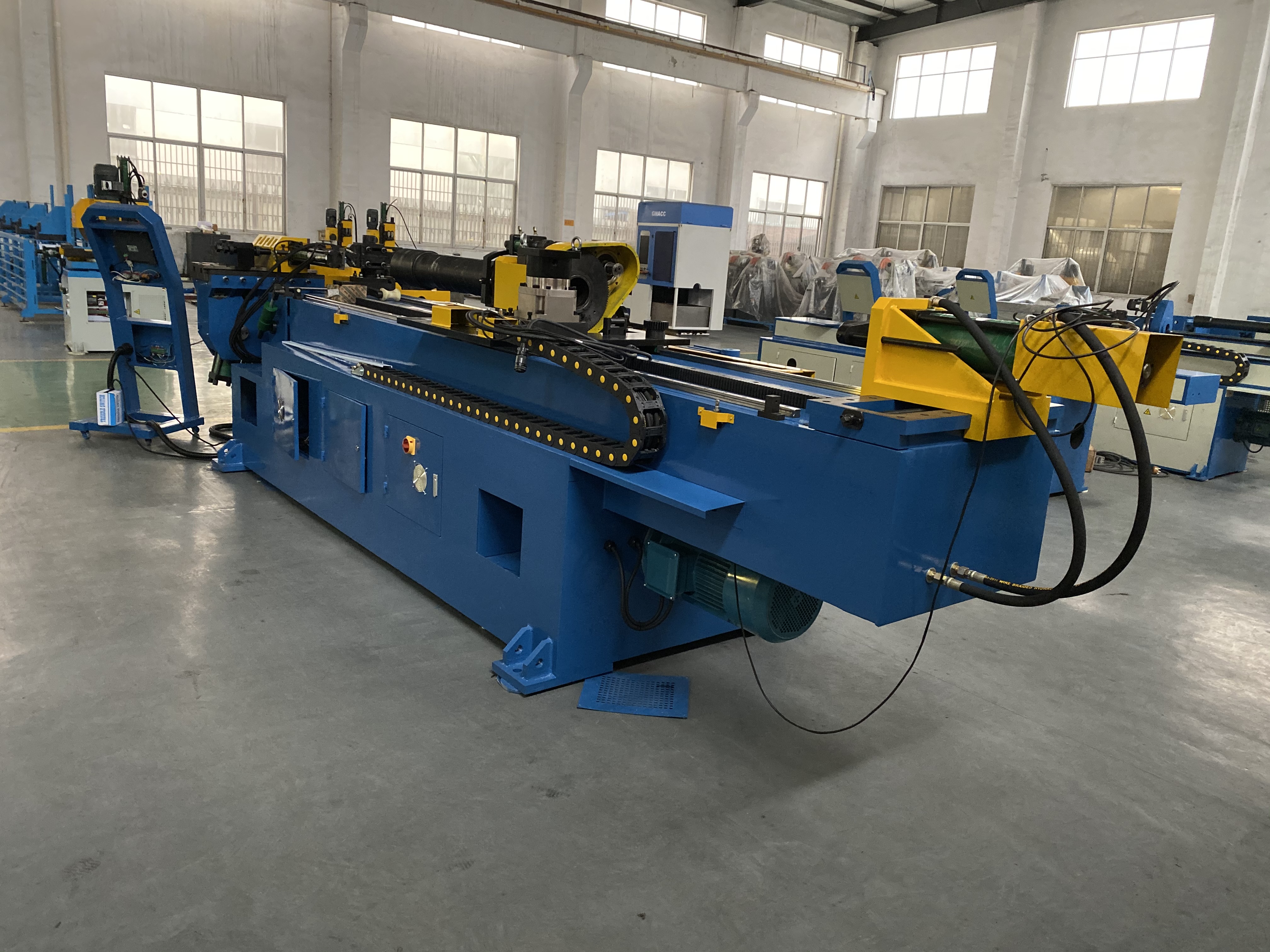 la tuber&iacute;a hidr&aacute;lica